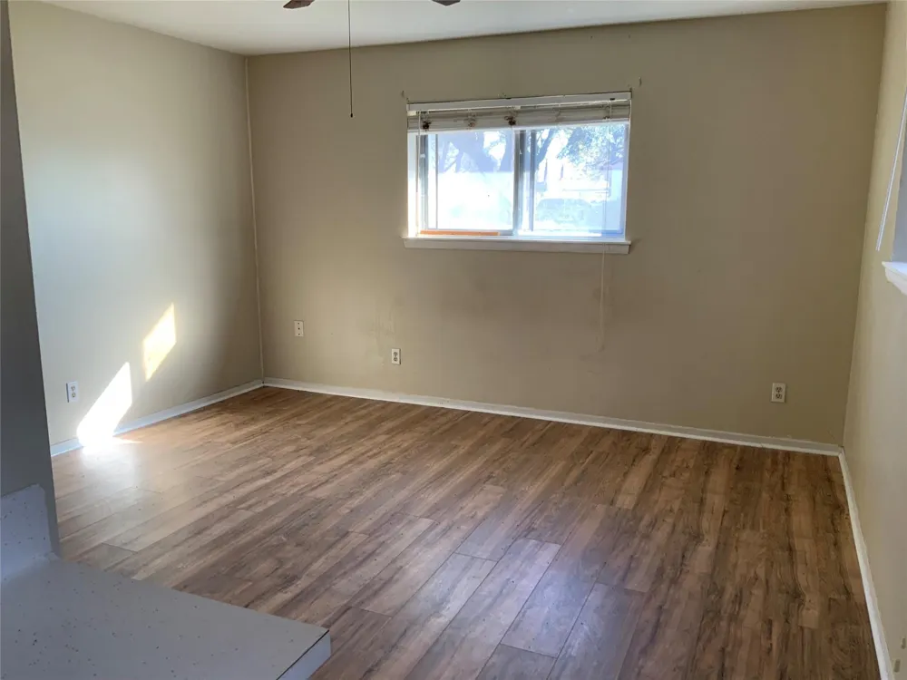 301 Travis Street Baytown, TX 77520