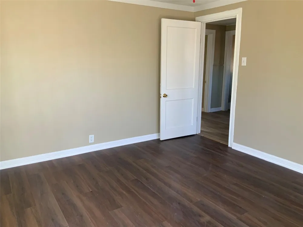 301 Travis Street Baytown, TX 77520