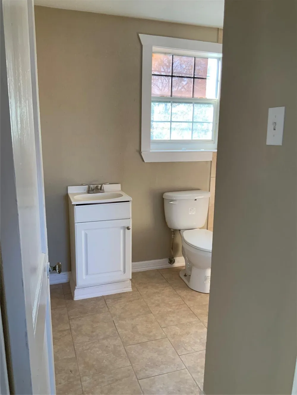 301 Travis Street Baytown, TX 77520