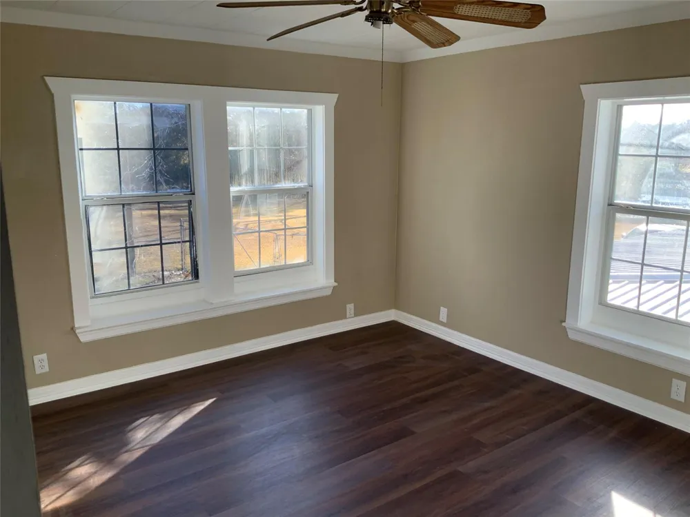 301 Travis Street Baytown, TX 77520