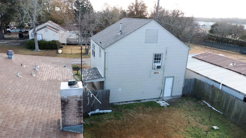 301 Travis Street Baytown, TX 77520