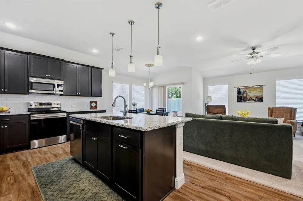 111 Mustang Drive Lindsay, TX 76240