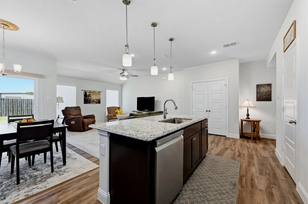 111 Mustang Drive Lindsay, TX 76240