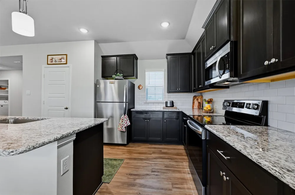 111 Mustang Drive Lindsay, TX 76240