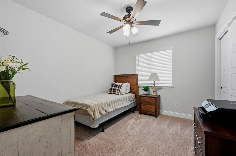 111 Mustang Drive Lindsay, TX 76240