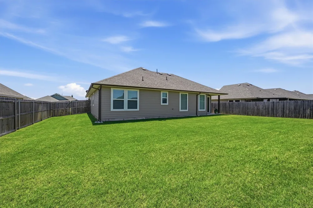111 Mustang Drive Lindsay, TX 76240