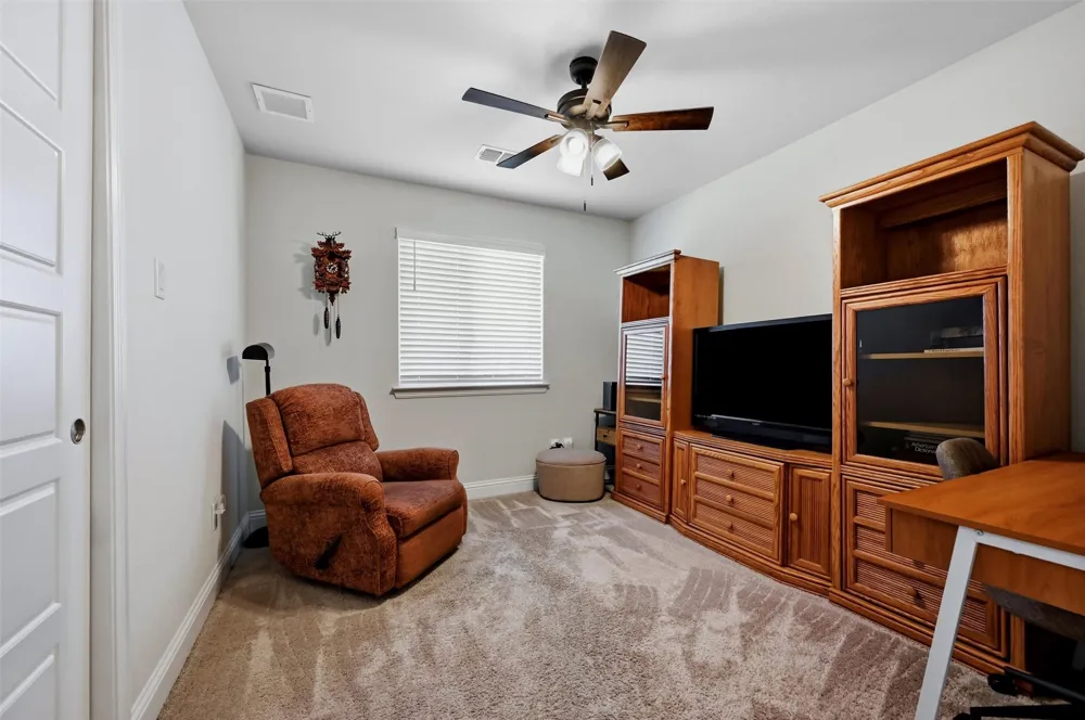 111 Mustang Drive Lindsay, TX 76240