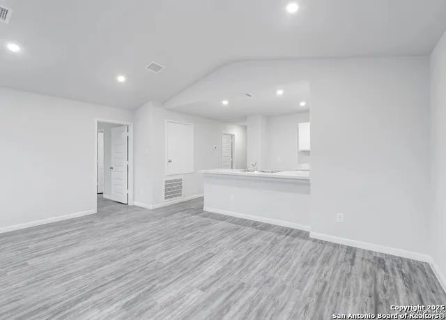 616 Mariposa Lane Kenedy, TX 78119