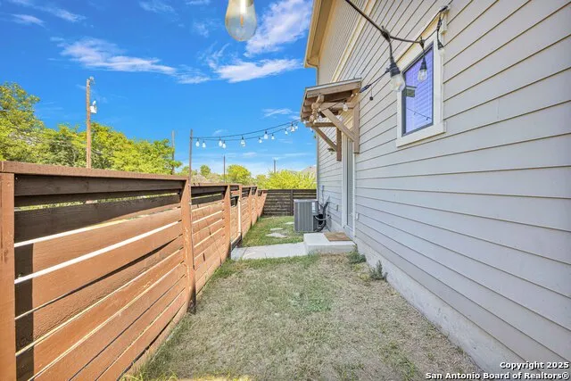1162 Olive St San Antonio, TX 78202