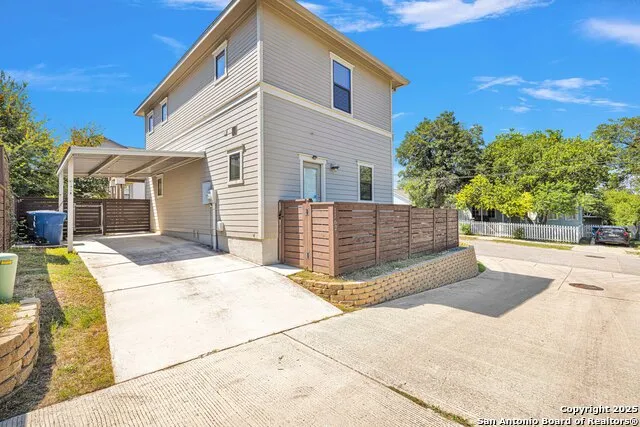 1162 Olive St San Antonio, TX 78202