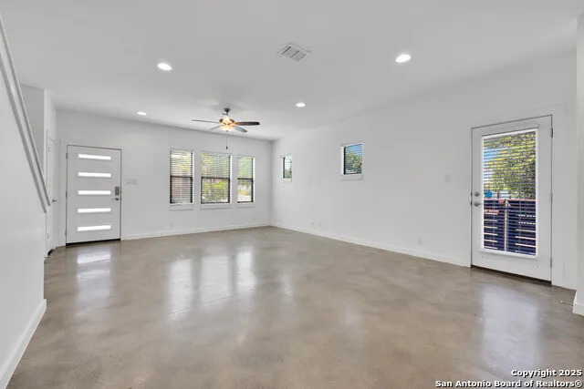 1162 Olive St San Antonio, TX 78202
