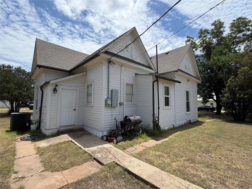 601 San Jacinto Street Whitney, TX 76692