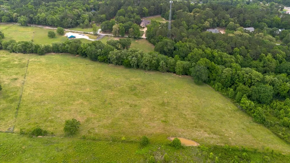 3443 CR 137 Flint, TX 75762