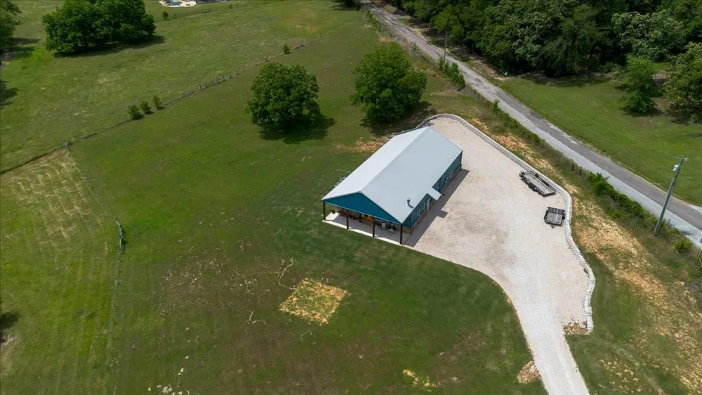 3443 CR 137 Flint, TX 75762