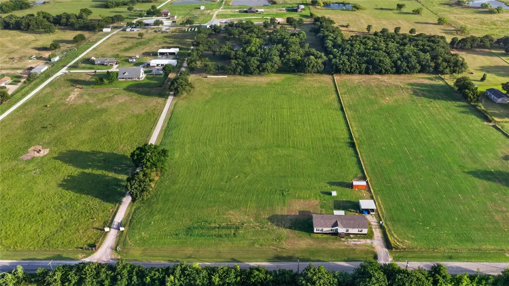 443 County Road 3342 Paradise, TX 76073