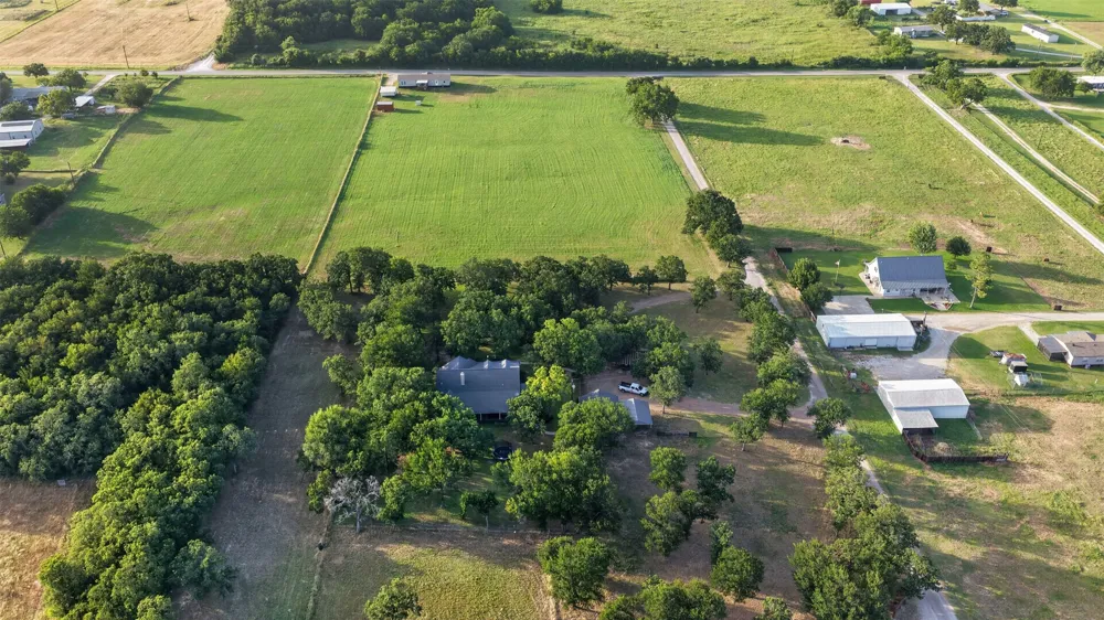 443 County Road 3342 Paradise, TX 76073