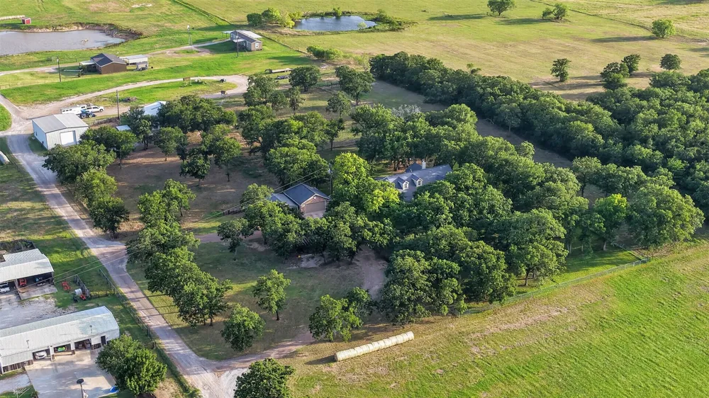443 County Road 3342 Paradise, TX 76073