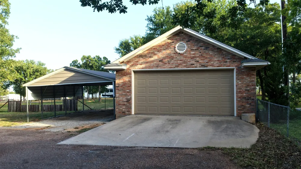 443 County Road 3342 Paradise, TX 76073