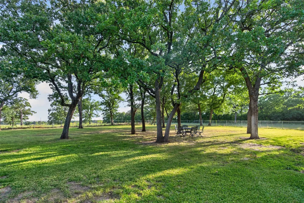 443 County Road 3342 Paradise, TX 76073