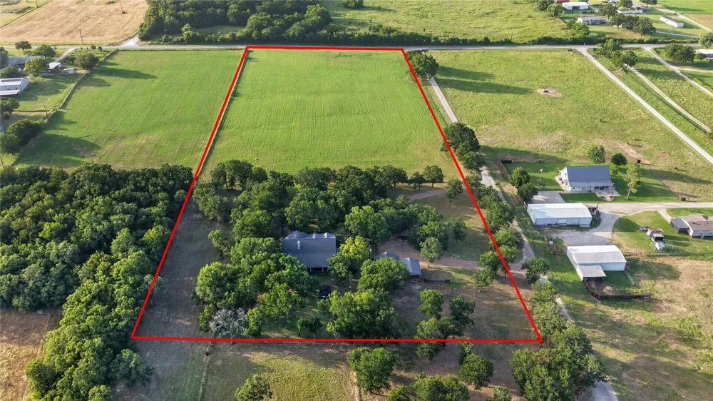 443 County Road 3342 Paradise, TX 76073