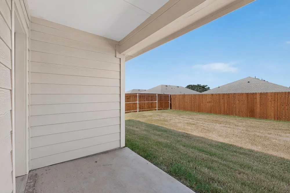 332 Pecos Drive Azle, TX 76020