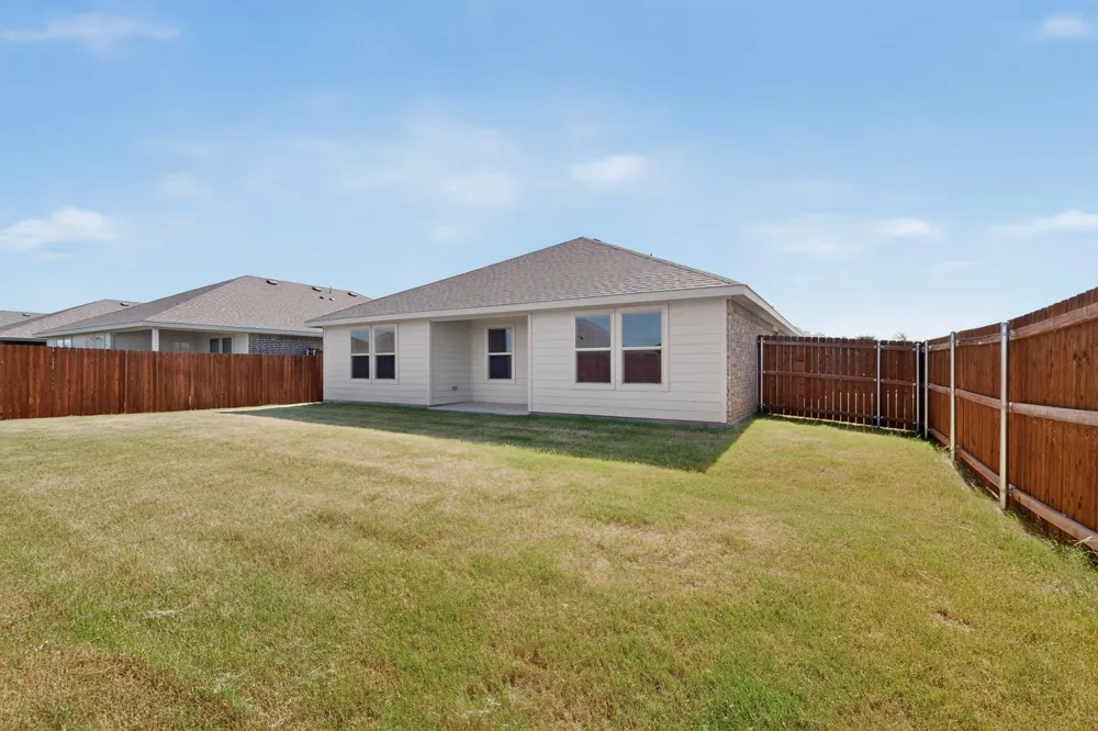 332 Pecos Drive Azle, TX 76020