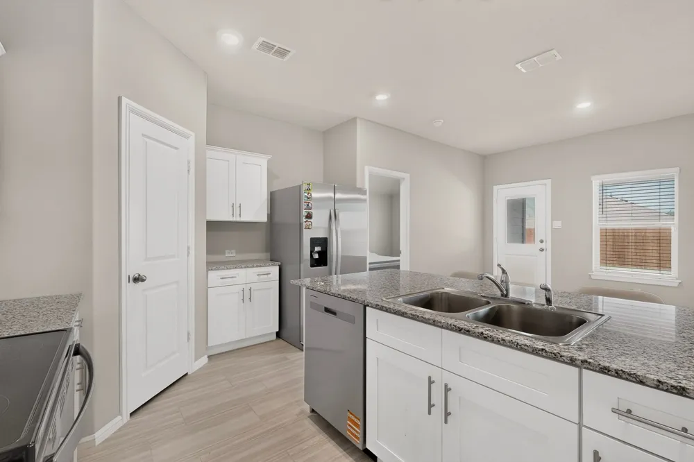 332 Pecos Drive Azle, TX 76020