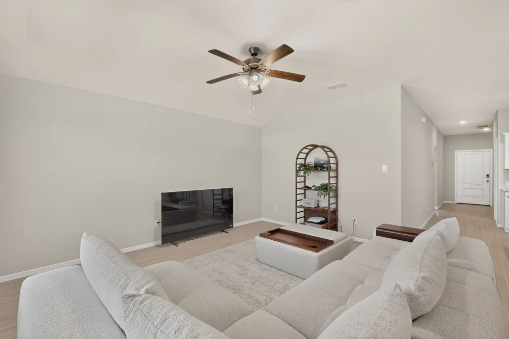 332 Pecos Drive Azle, TX 76020