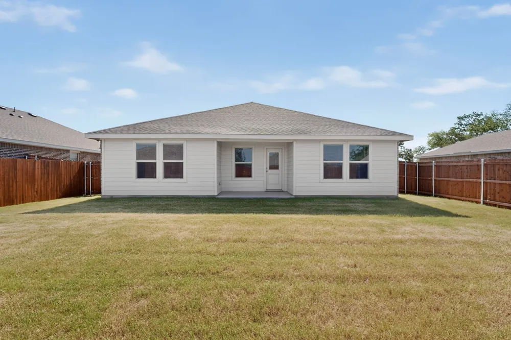 332 Pecos Drive Azle, TX 76020