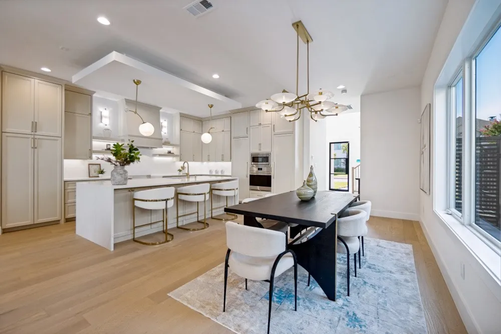 3719 W Beverly Drive Dallas, TX 75209