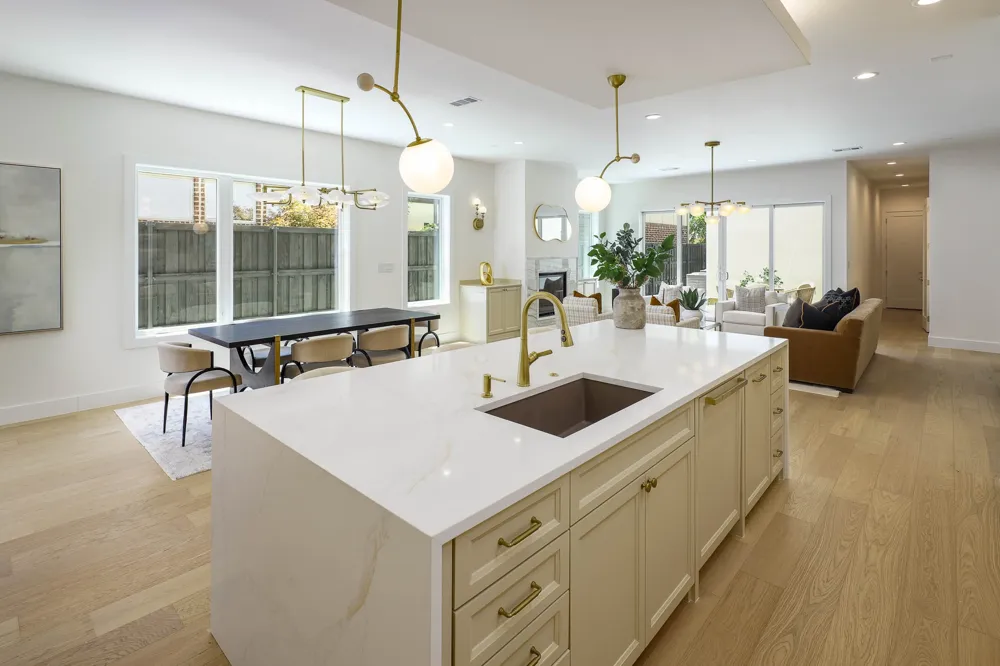 3719 W Beverly Drive Dallas, TX 75209