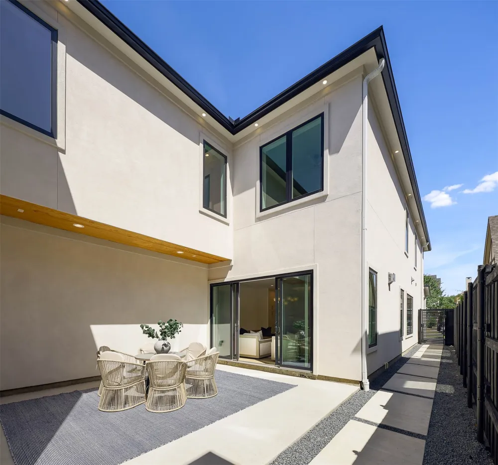 3719 W Beverly Drive Dallas, TX 75209