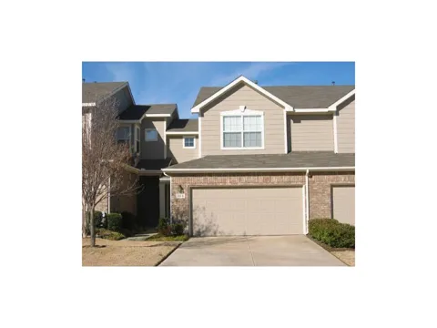 909 Avondale Lane