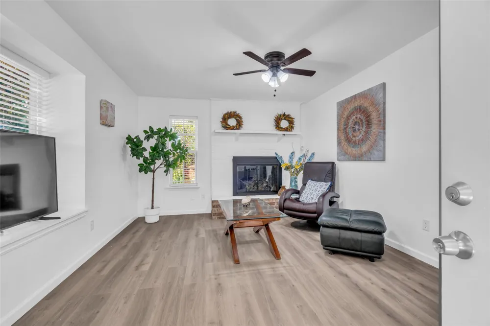 1319 Parkway Court Arlington, TX 76010