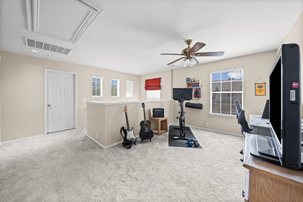 2204 Canterbury Park Drive Grand Prairie, TX 75050
