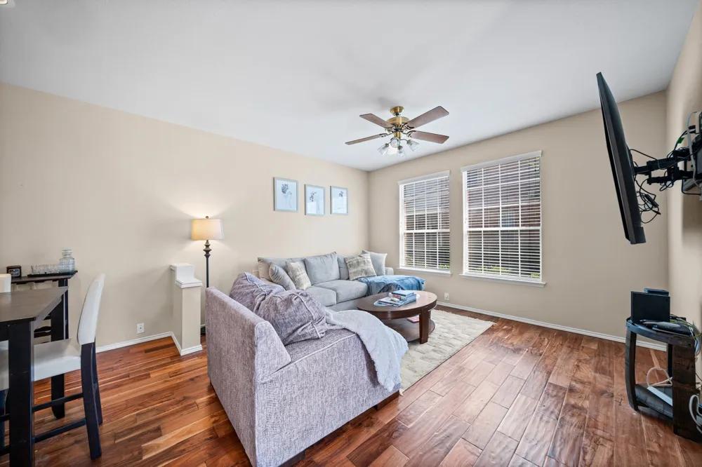 2204 Canterbury Park Drive Grand Prairie, TX 75050