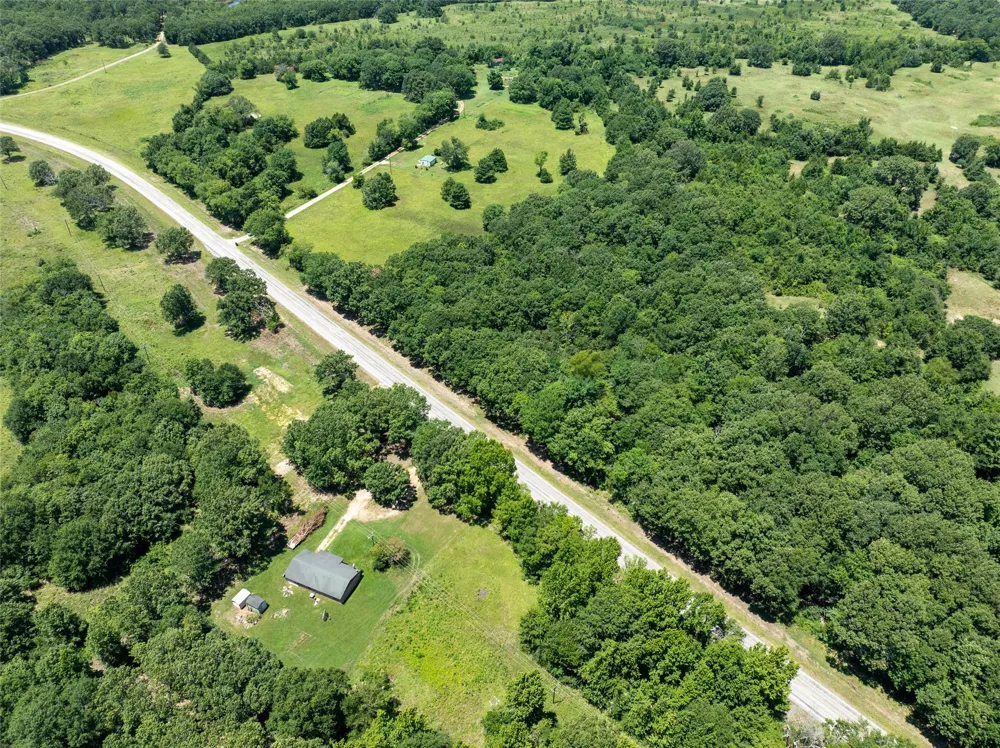 906 E Paris, TX 75462