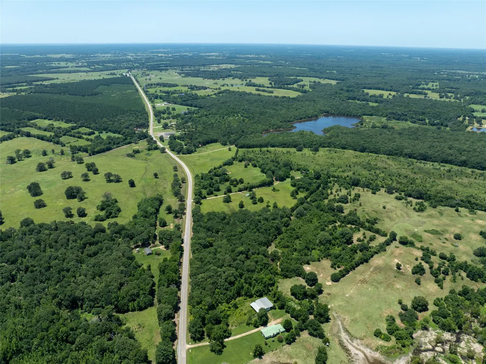 906 E Paris, TX 75462