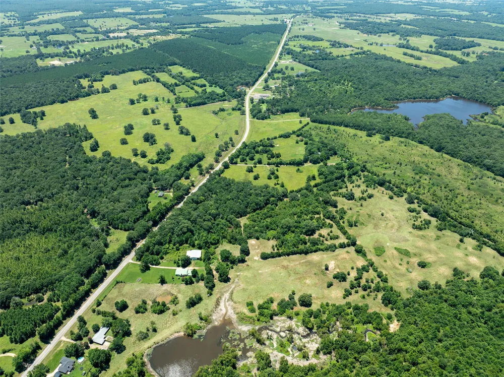 906 E Paris, TX 75462