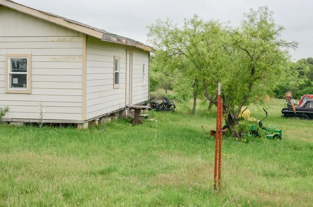 1210 County Road 341 Dublin, TX 76446