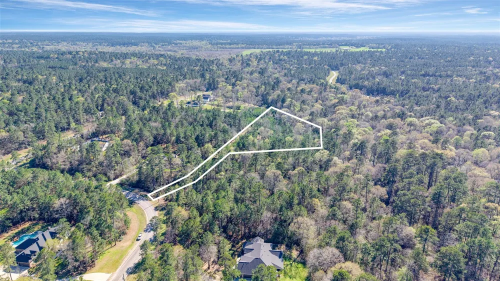 Red Hawk Road Huntsville, TX 77340