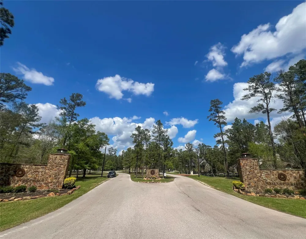 Red Hawk Road Huntsville, TX 77340
