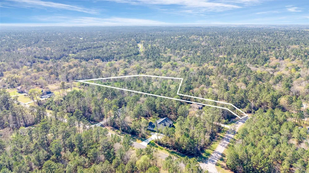 Red Hawk Road Huntsville, TX 77340
