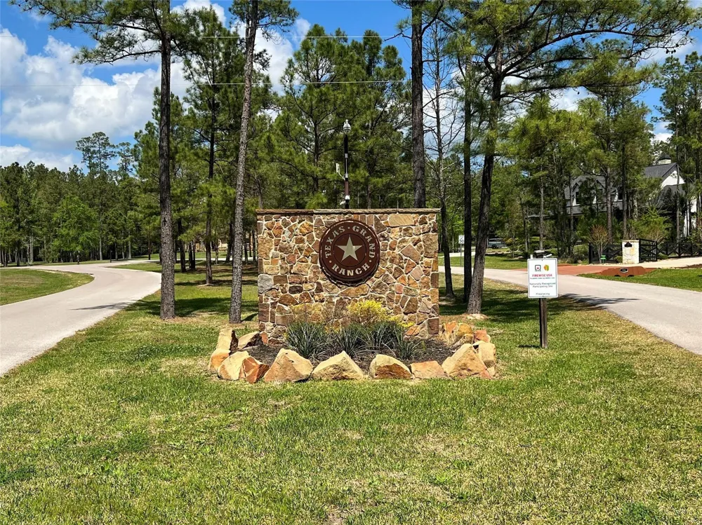 Red Hawk Road Huntsville, TX 77340