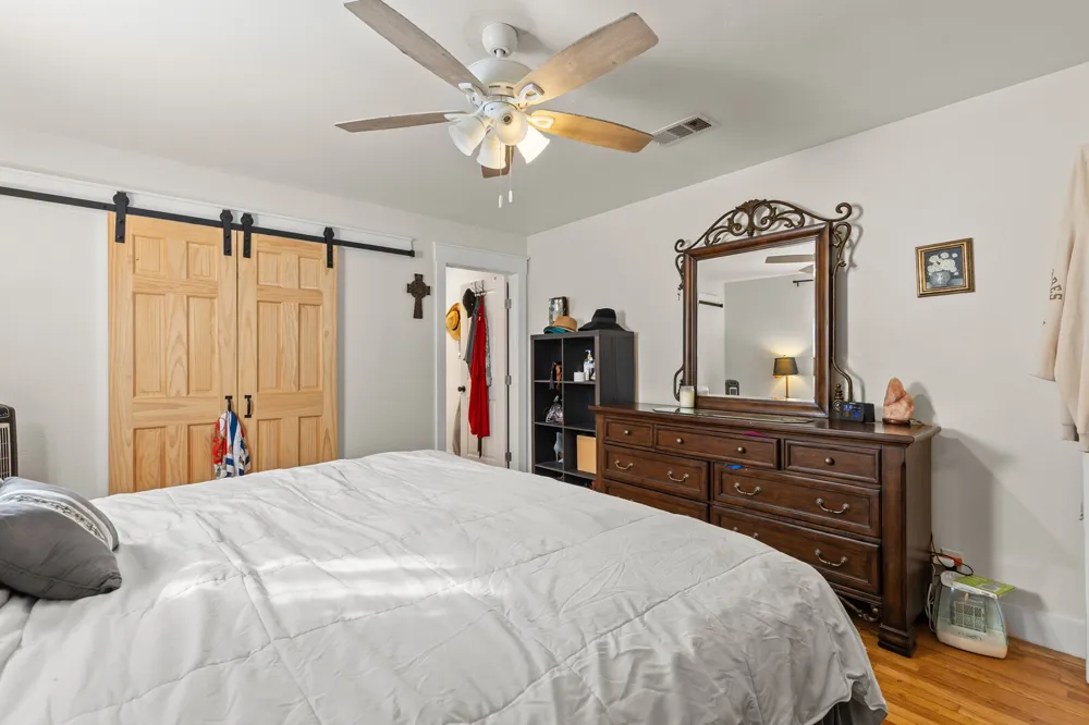 413 S Tyler Street McGregor, TX 76657