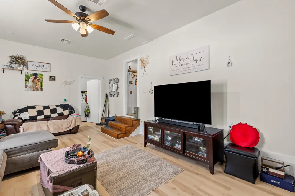 413 S Tyler Street McGregor, TX 76657