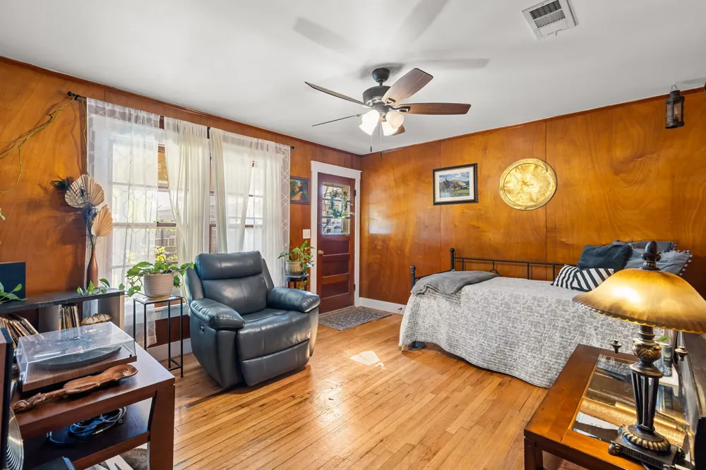 413 S Tyler Street McGregor, TX 76657