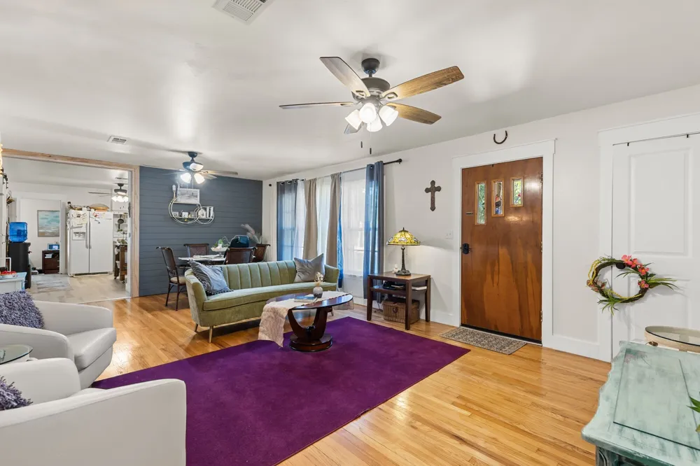 413 S Tyler Street McGregor, TX 76657