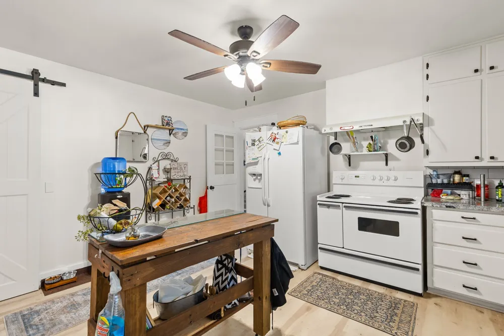 413 S Tyler Street McGregor, TX 76657