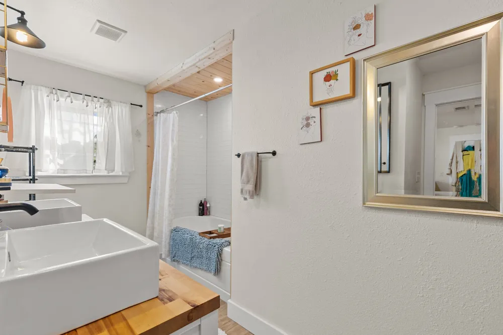 413 S Tyler Street McGregor, TX 76657